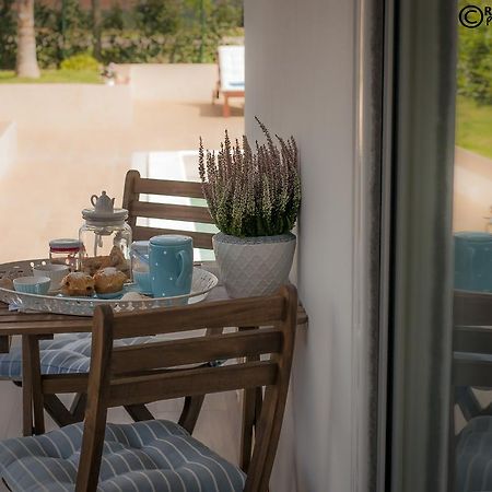 B&B La Gatta Sul Tetto Borgo san Donato  ภายนอก รูปภาพ