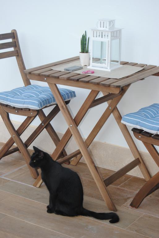 B&B La Gatta Sul Tetto Borgo san Donato  ภายนอก รูปภาพ