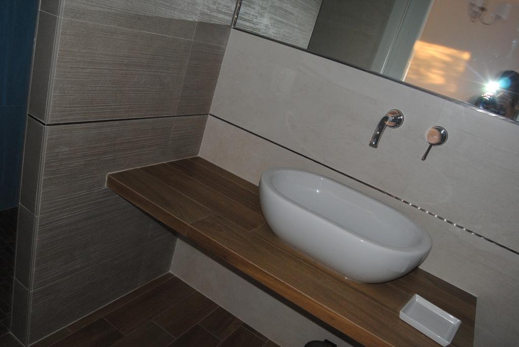 B&B La Gatta Sul Tetto Borgo san Donato  ห้อง รูปภาพ