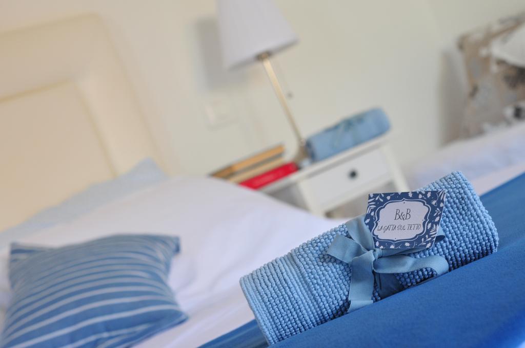 B&B La Gatta Sul Tetto Borgo san Donato  ภายนอก รูปภาพ