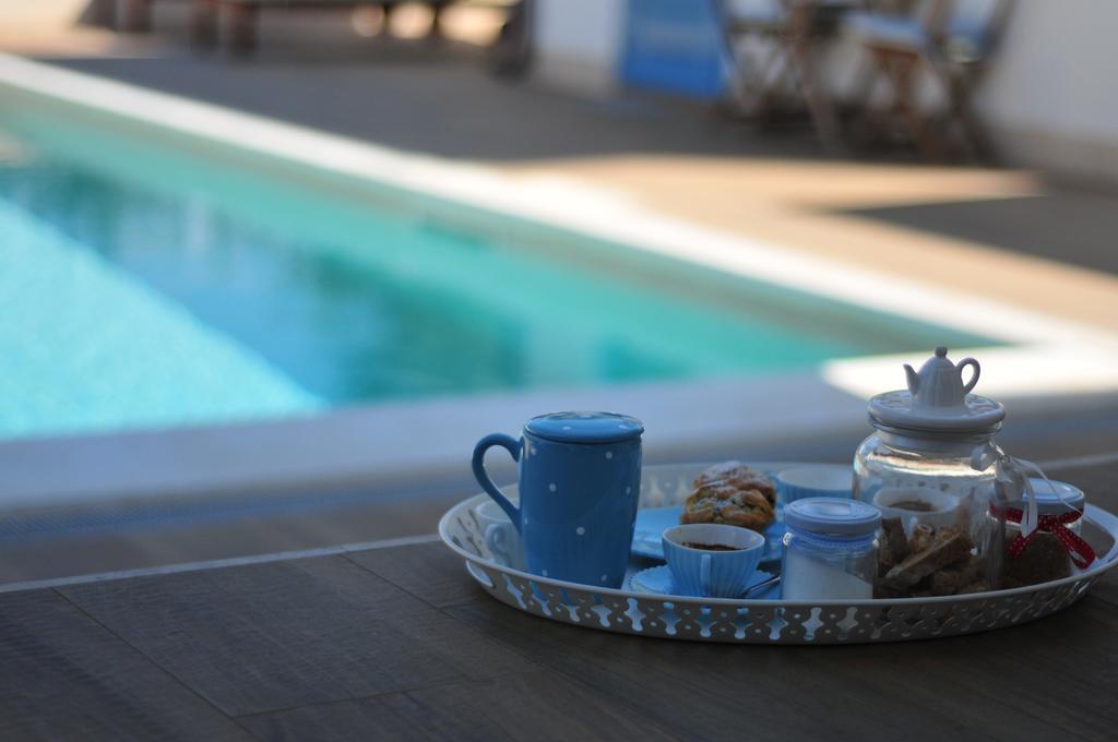 B&B La Gatta Sul Tetto Borgo san Donato  ภายนอก รูปภาพ