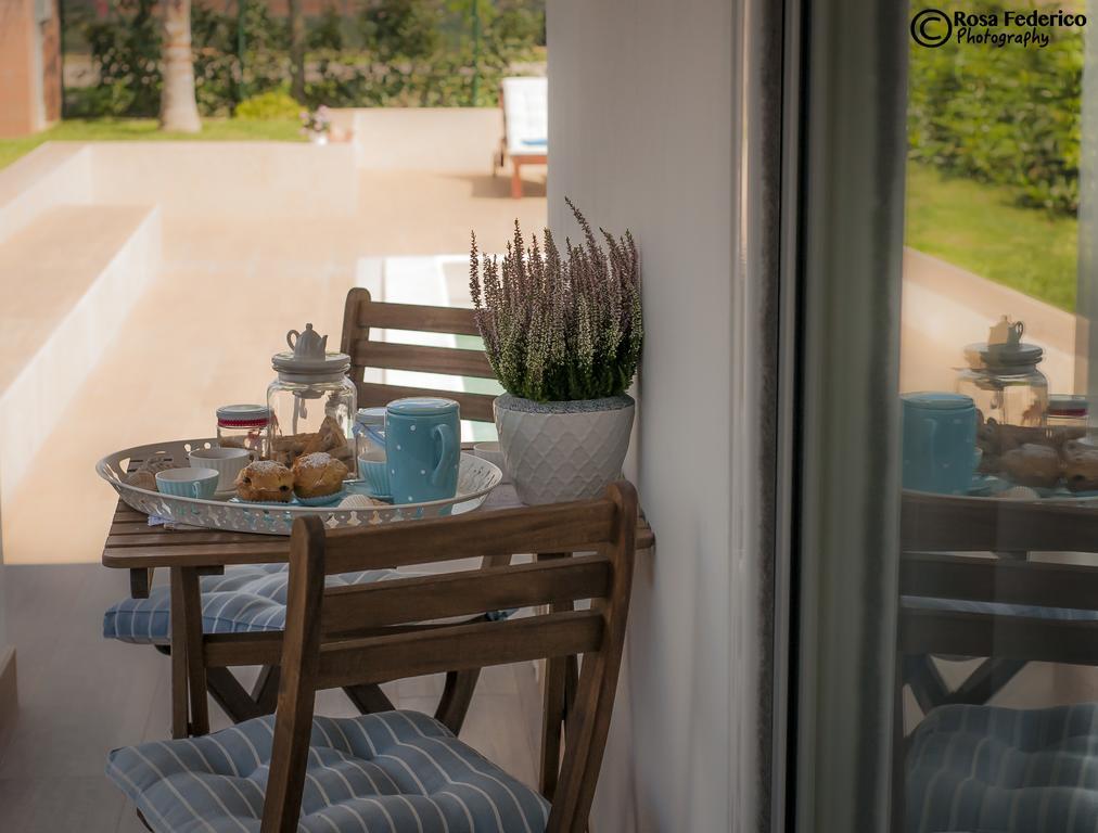 B&B La Gatta Sul Tetto Borgo san Donato  ภายนอก รูปภาพ